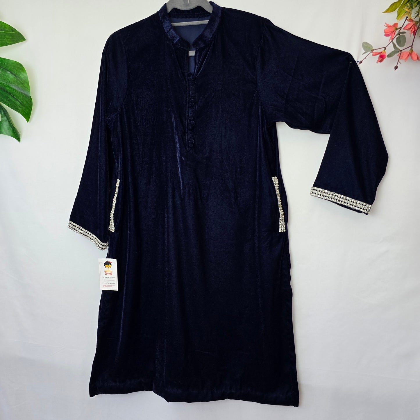 Velvet Straight Kurta Partywear / Winter Kameez