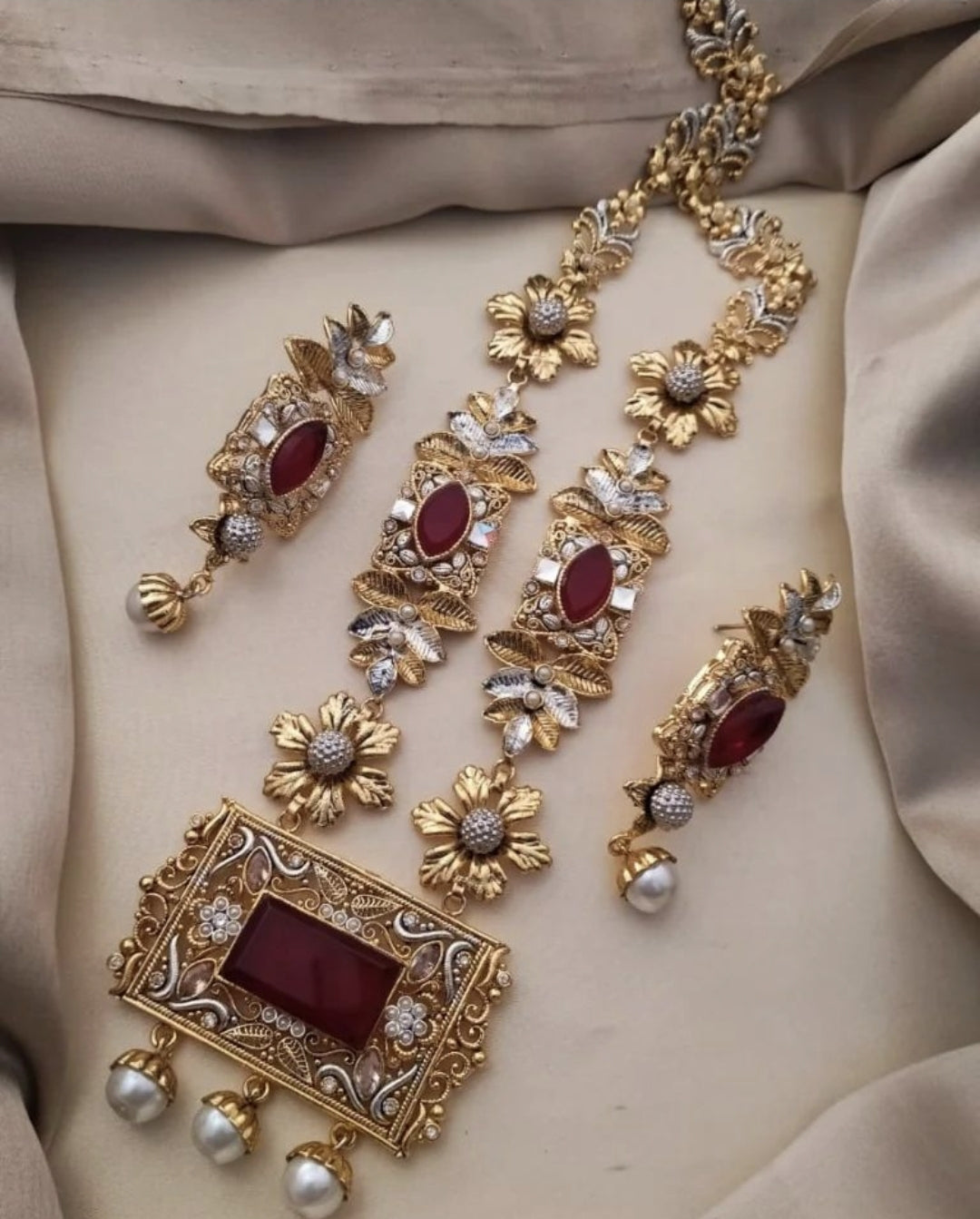 Pakistani/ Indian/ Asian Jewelry Set || Mala Necklace, Jhumkas and Tika || Formal Wear Jewelry