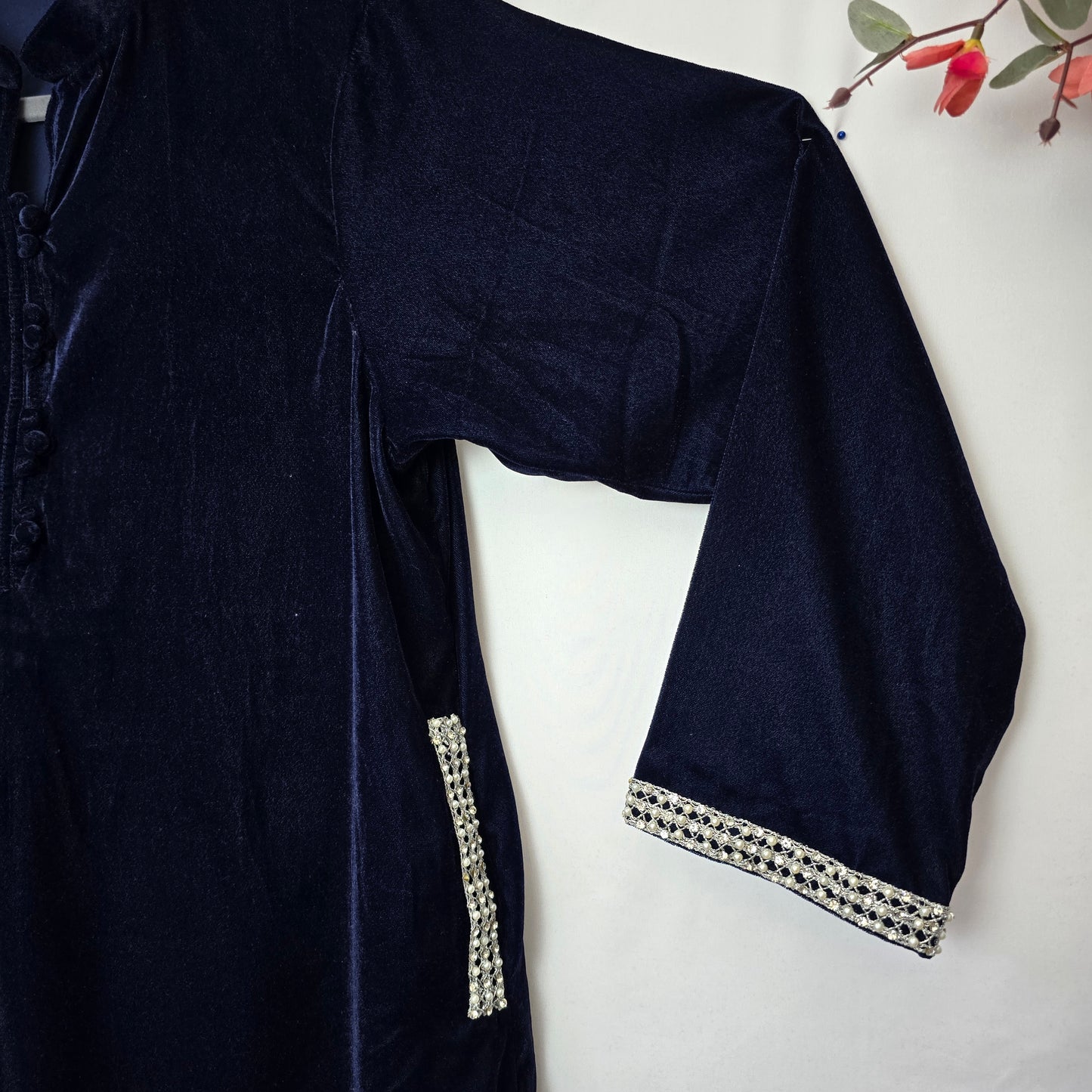 Velvet Straight Kurta Partywear / Winter Kameez