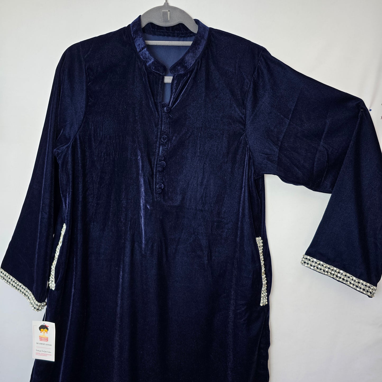 Velvet Straight Kurta Partywear / Winter Kameez