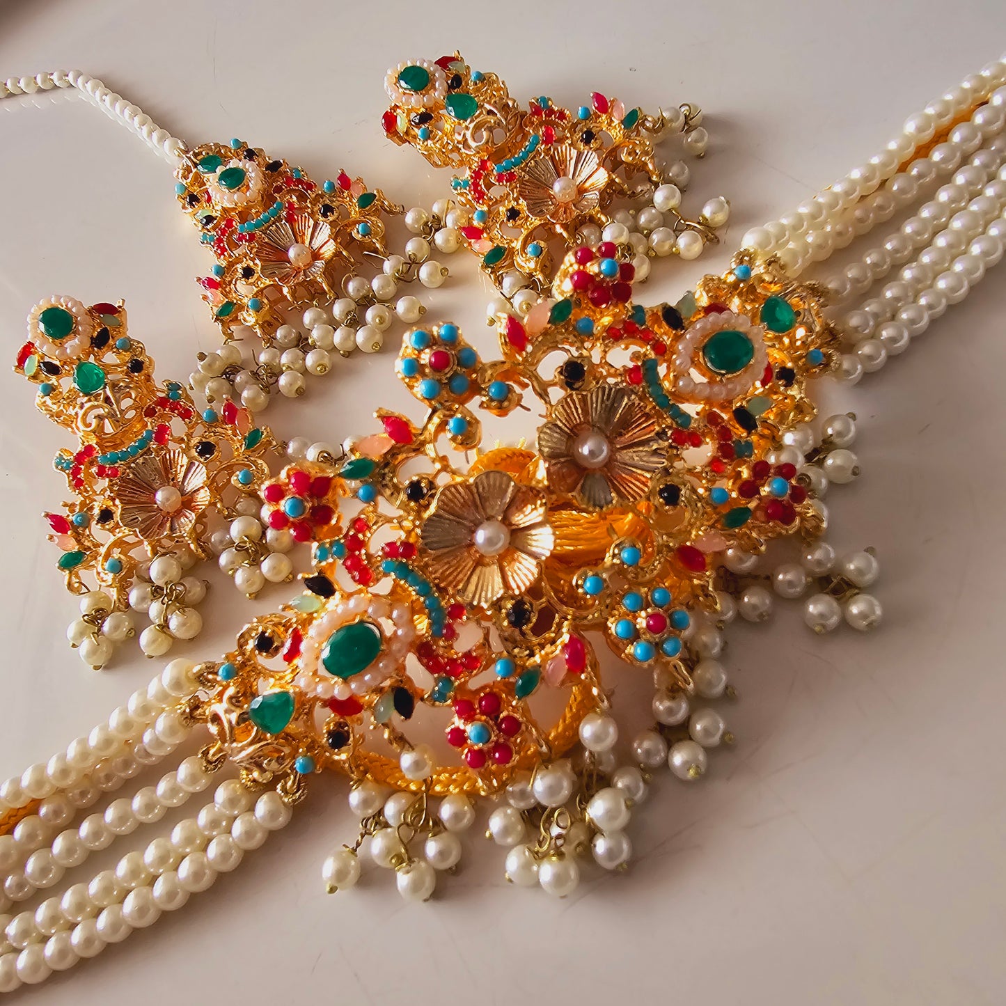 Indian/ Pakistani/ Asian Choker Set || Jhumkas and Teeka Set