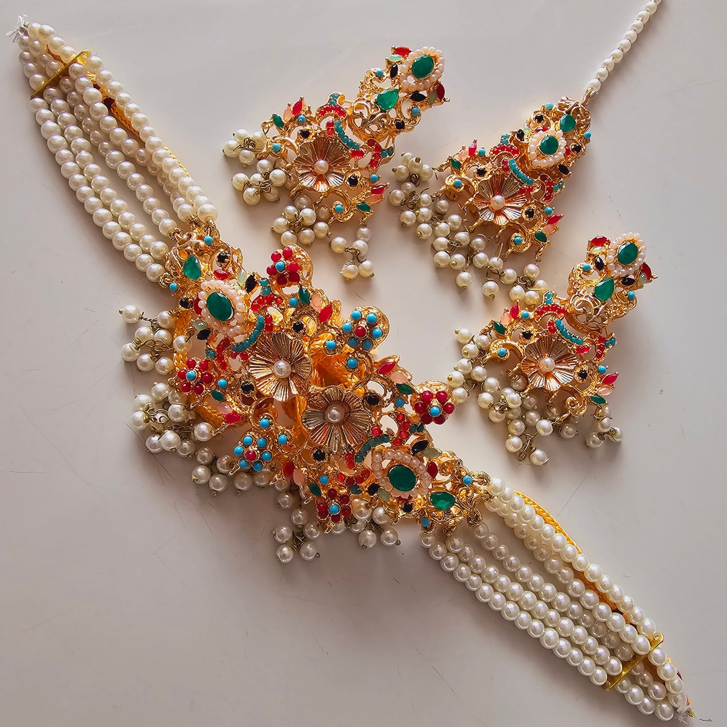 Indian/ Pakistani/ Asian Choker Set || Jhumkas and Teeka Set