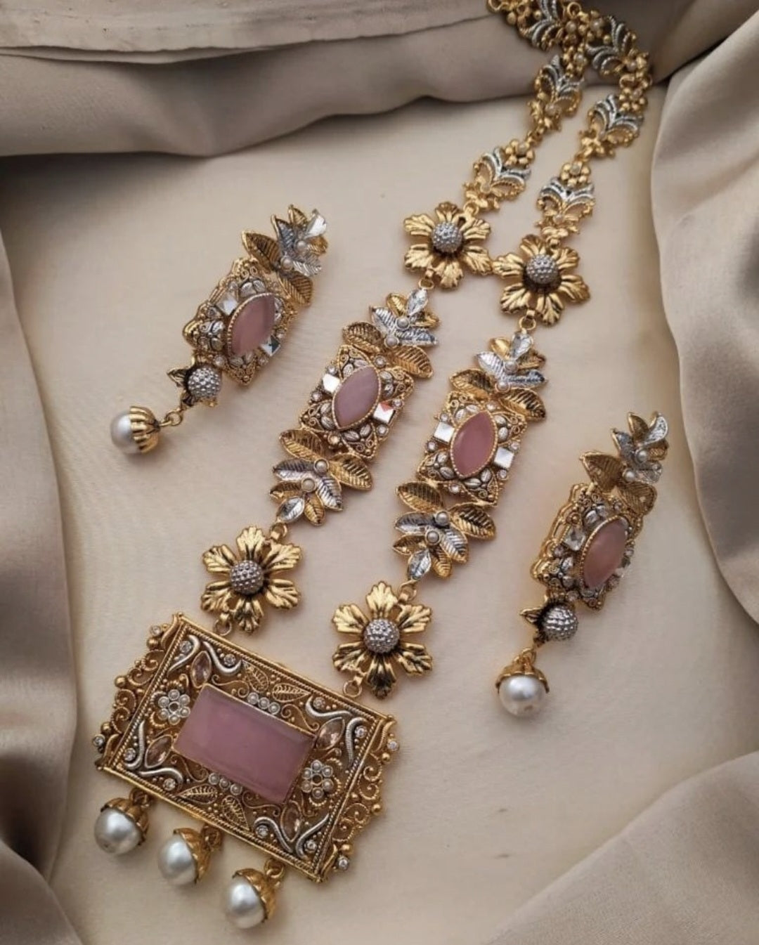 Pakistani/ Indian/ Asian Jewelry Set || Mala Necklace, Jhumkas and Tika || Formal Wear Jewelry